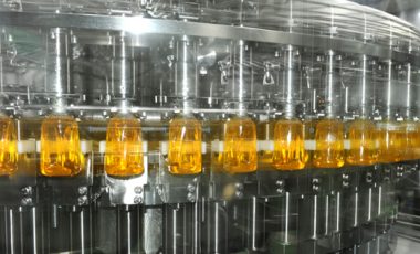 熱灌裝吹灌旋一體機(jī)